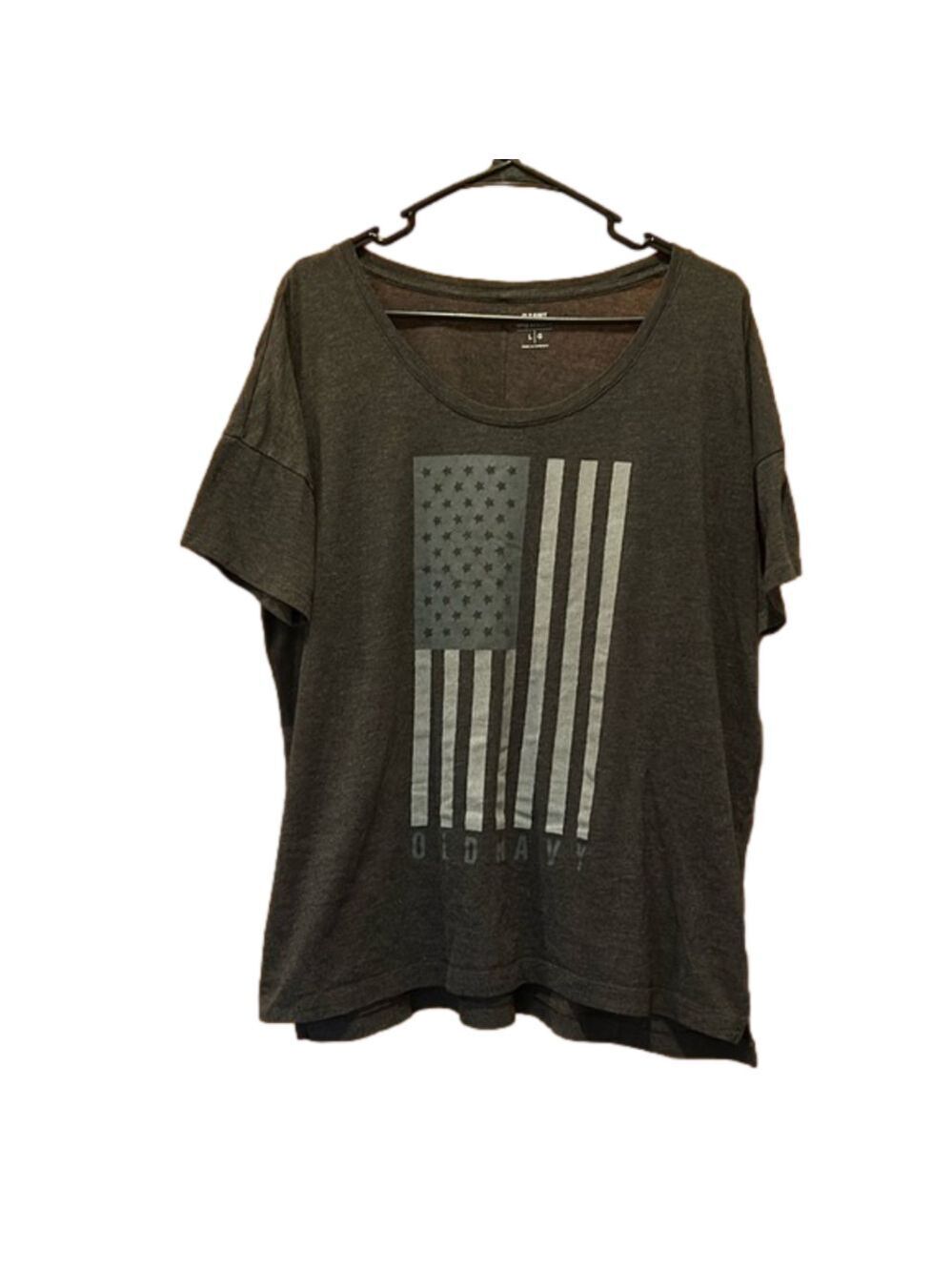 Old Navy Dark Grey Boyfriend Scoop neck T-Shirt with American Flag Graphic Large